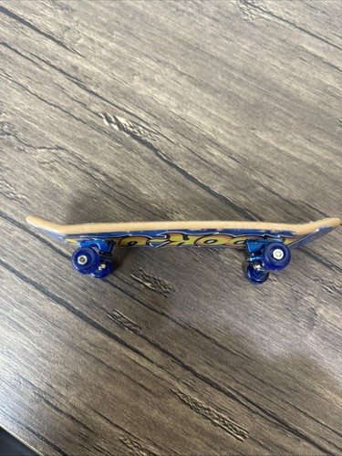 Vintage Tech Deck Fingerboard Skateboard Hook-Ups - Picture 6 of 12