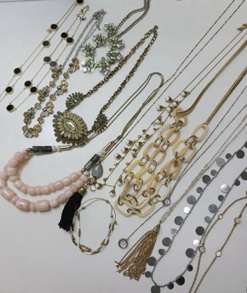 Collares de joyería firmados Ann Taylor Loft 14 piezas 🤩 Bonitos.  Foto 4 de 4