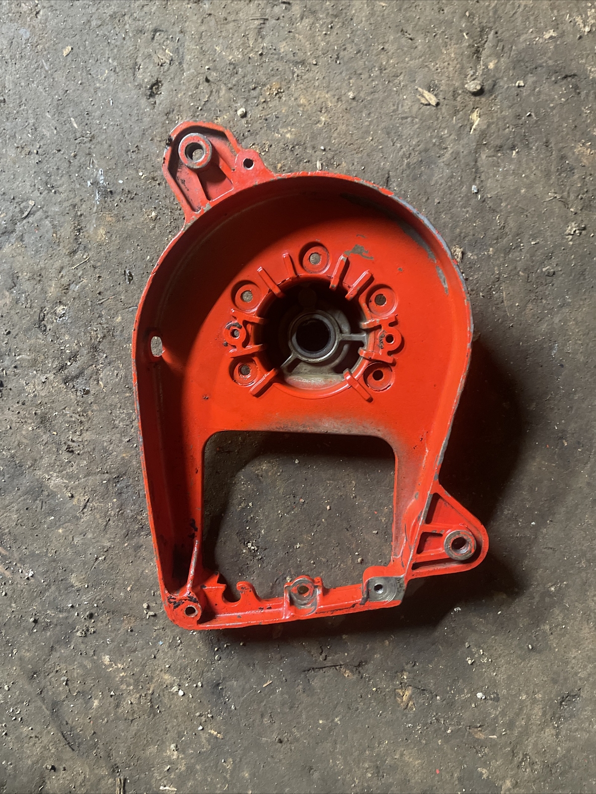 OEM Homelite 360 Chainsaw Engine Crankcase Cover... Bin W31 eBay