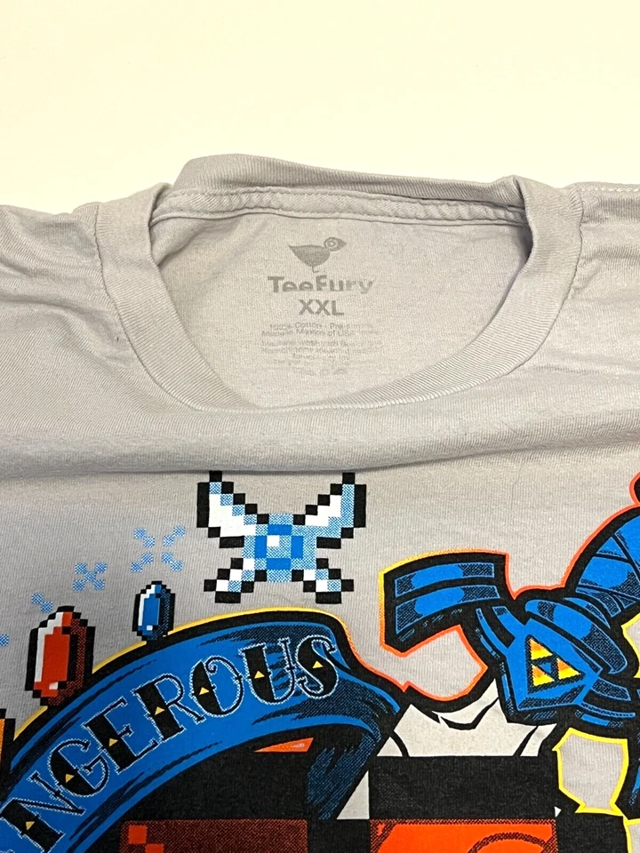 Футболка унисекс с коротким рукавом для взрослых TeeFury Dangerous Alone тату размер 2XL - Изображение 2 из 4