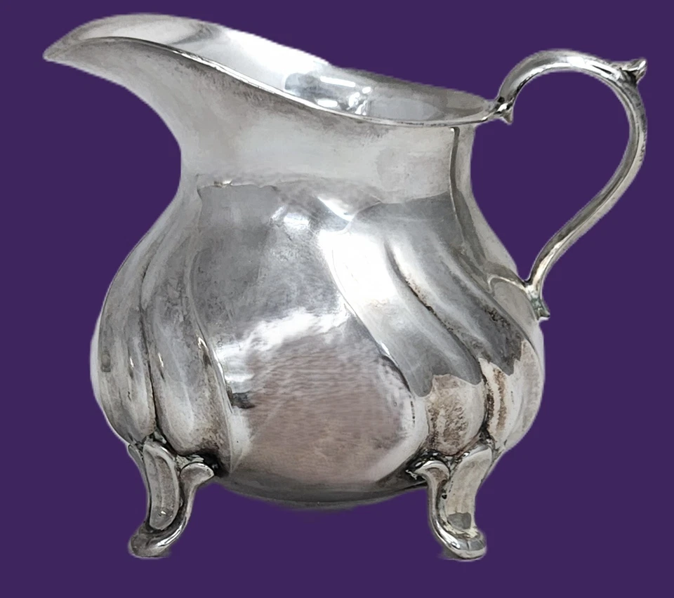 Vintage German MH Wilkens & Sohne 835 Silver Footed Sugar Bowl and Creamer Set - Image 3 of 4