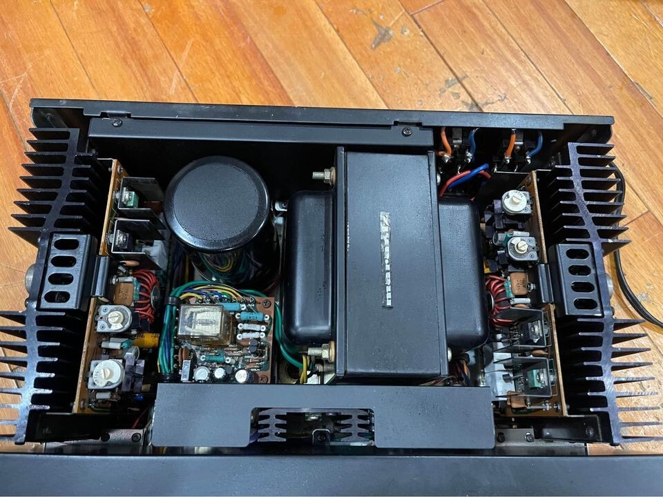 s-l1200.jpg s-l1200.jpg