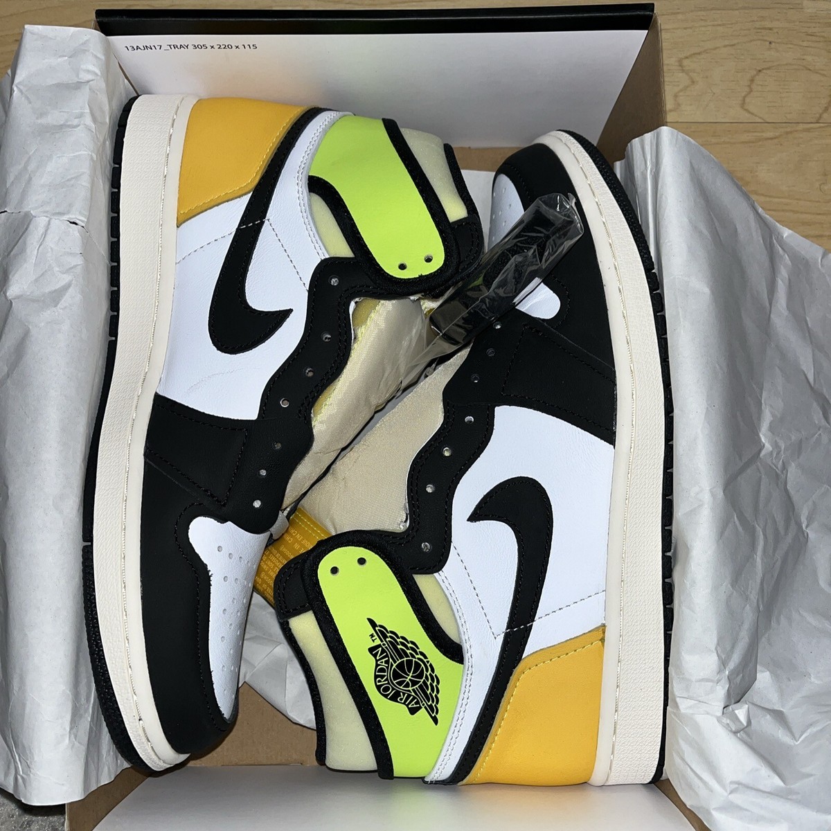 Size 9 - Jordan 1 Retro High OG Volt Gold 194501149860| eBay
