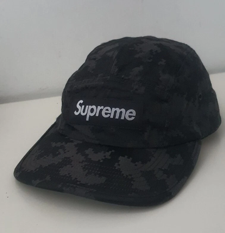 Casquette de camp SS20 Supreme Satin Digi noire logo boîte à chapeau