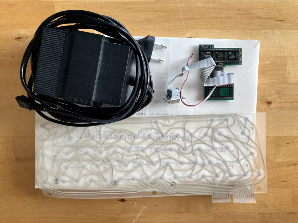 Seltener Sinclair QL in deutscher Version, teildefekt mit Zubehör bitte lesen! - Bild 2 von 4