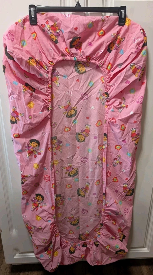 Y2K Dora la Exploradora y Botas El Mono Rosa Arco Iris 52x28 Sábana Ajustable Cuna Foto 3 de 4