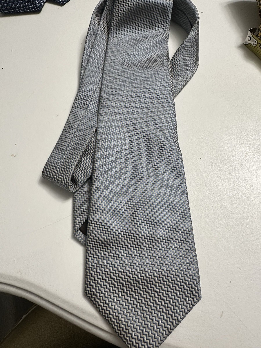 BURBERRY LONDON luxury Blue /gold Silk Tie Made In Italy Zig