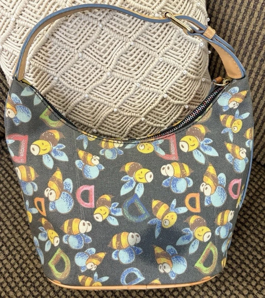 Mini Bolso Hobo Dooney Bourke Negro Amarillo Logo Abejorro Caprichoso De Colección Y2K Foto 4 de 4