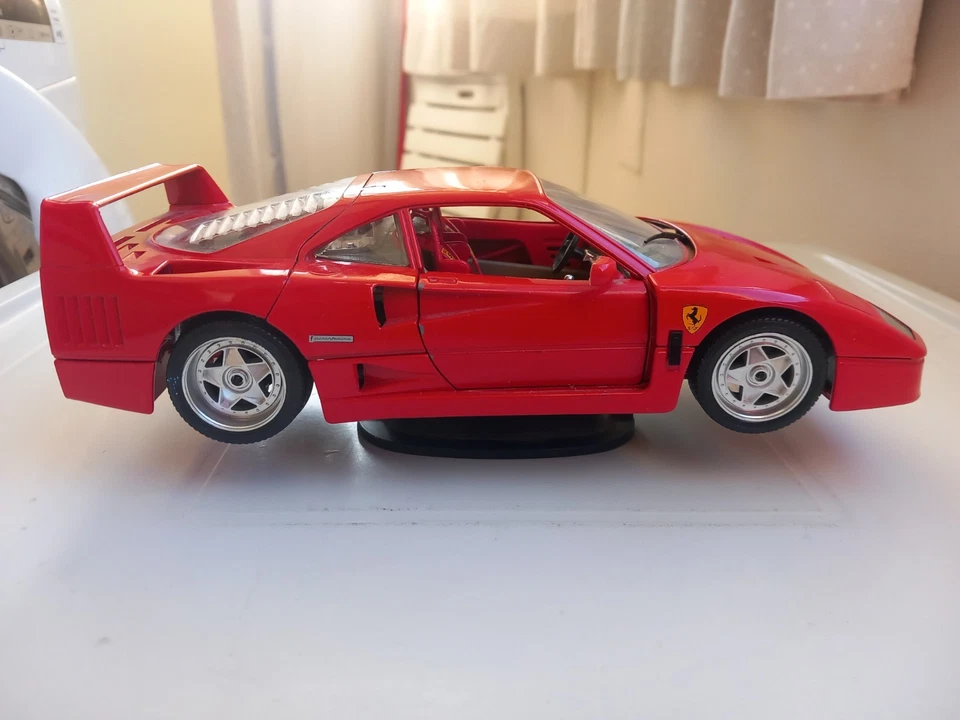 FERRARI F40 BURAGO 1/18 - Immagine 2 di 4