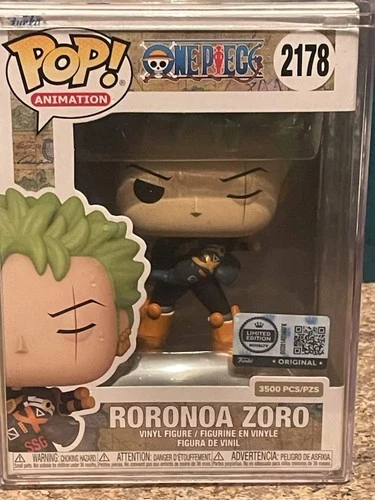 Funko Pop Roronoa Zoro Hot Topic Exclusive LE 3500 #2178 One Piece & Protector