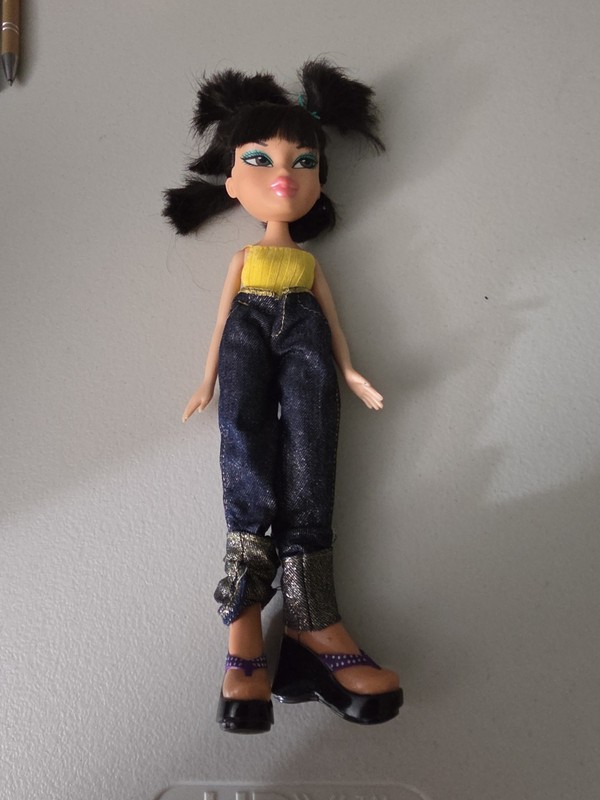 Bratz Doll MGA 2001