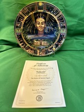Zierteller mit Motiv The Bradford Exchange Limited Edition „Nefertiti“