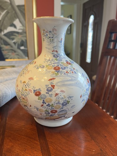 Vintage Japanese Ceramic Vase 8”
