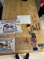 Elenco Snap Circuits Extreme SC-100 Electronics Exploration Kit - Complete KIT