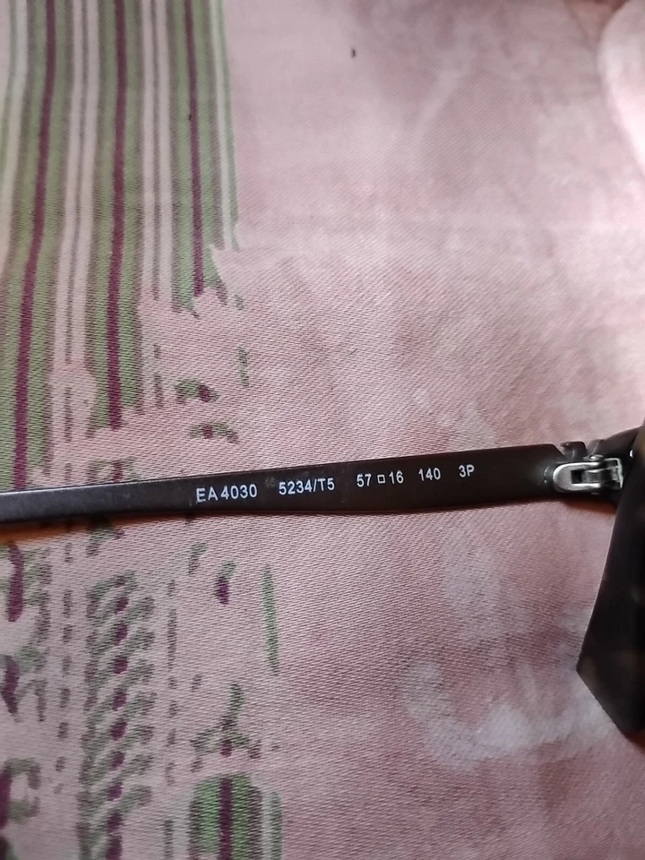  Emporio Armani女式绿色哈瓦那EA4030 5234/T5太阳镜 — 第 2/4 张图片