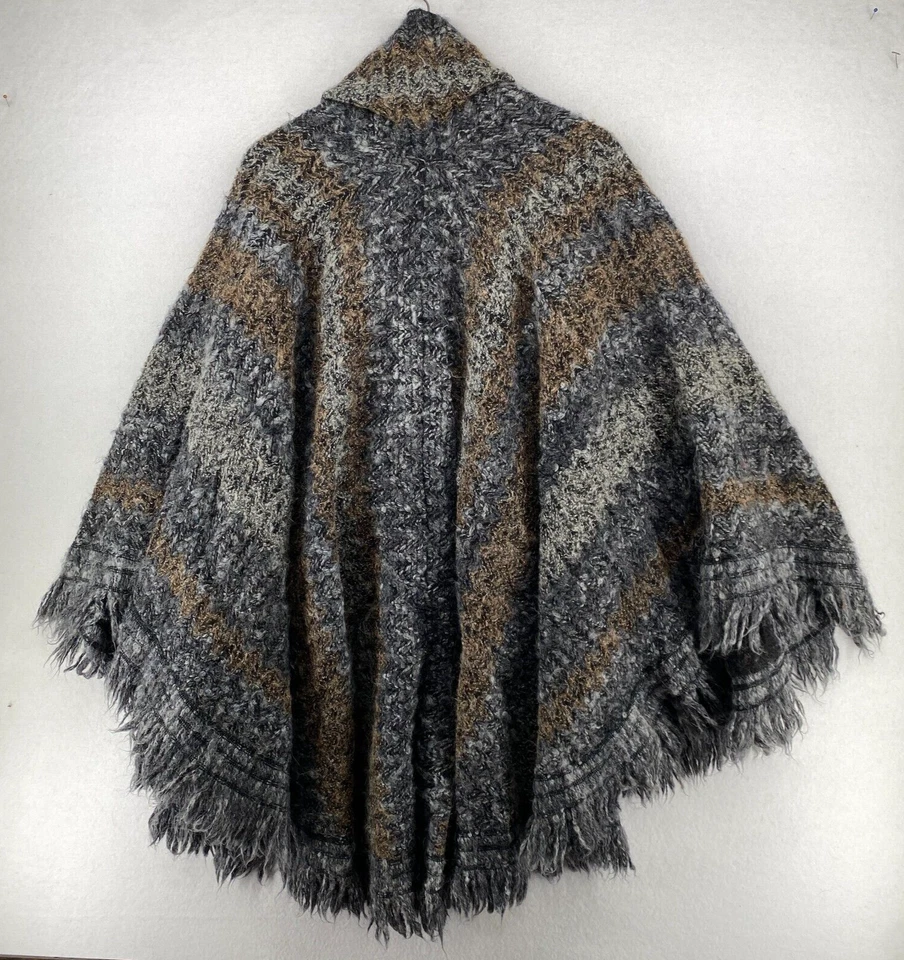 Poncho OSCAR DELA RENTA PARA ACCESORIO CALLE Mezcla de Lana Capa Envoltura Flecos Gris Foto 3 de 4