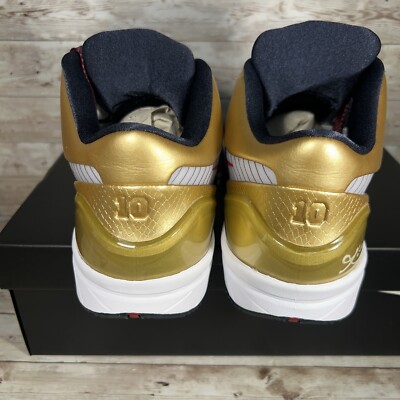 Kobe 4 Protro Metallic Gold and Dark Obsidian 2024 Gold Medal Size