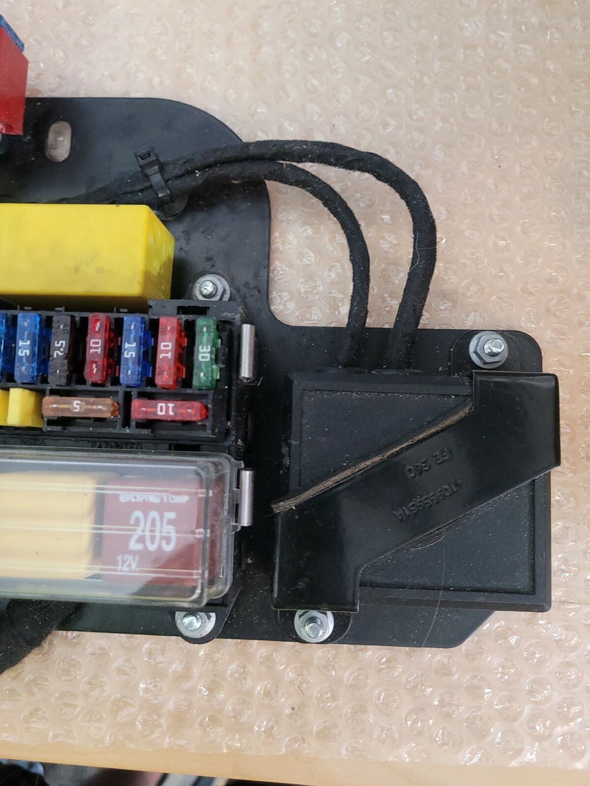 2008 LAMBORGHINI MURCIELAGO LP640 ROADSTER FLOOR FUSE BOX 417971107B