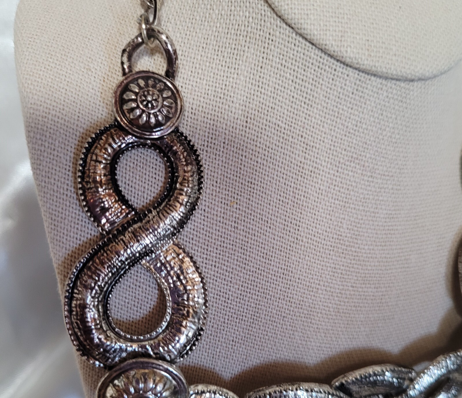 Silvertone Infinity, Knot, Loop Necklace Statemen… - image 4