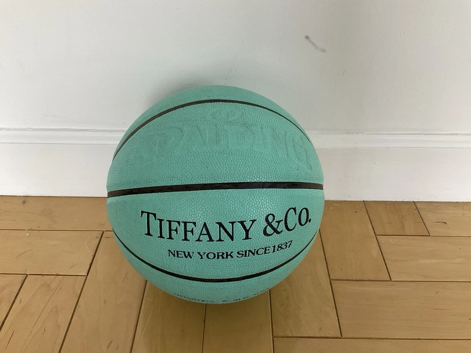 Baloncesto Tiffany & Co. x Spalding talla única 2023 Foto 4 de 4