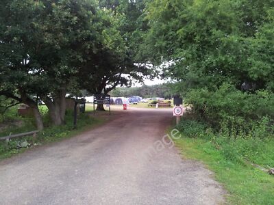 Foto 12x8 Eingang zum Campingplatz Rendlesham Forest Capel Green liegt um 2011