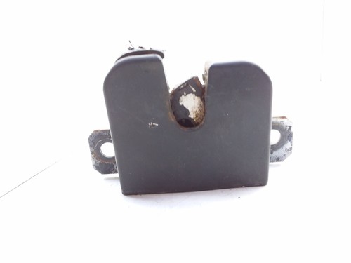 VW PASSAT B5 3B2 Heckklappenschloss 1.90 Diesel 66kw 1998 11621739