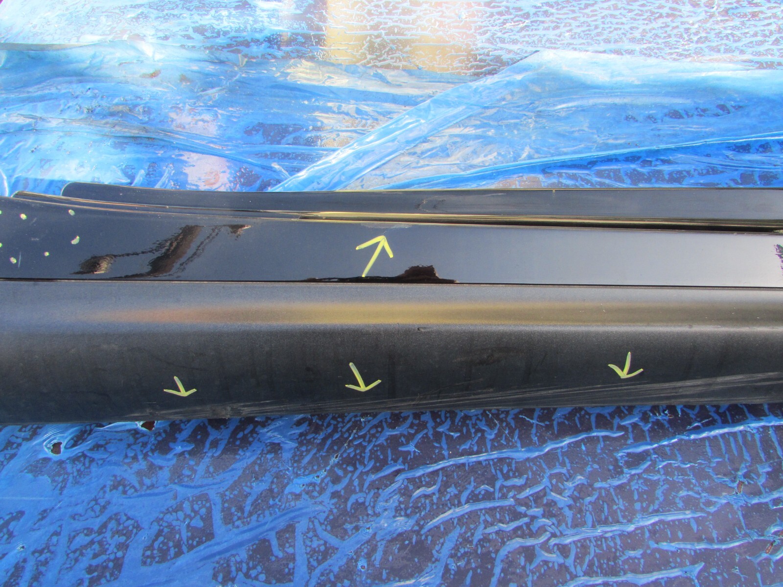 2013-2016 MASERATI QUATTROPORTE RIGHT SIDE LOWER ROCKER MOLDING OEM 670010639