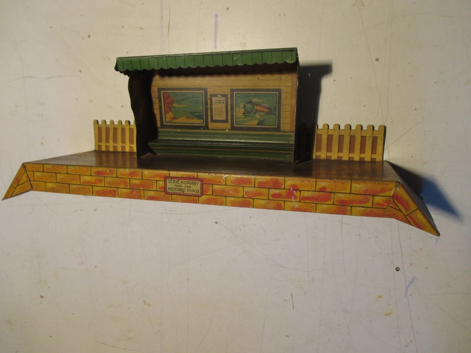 TRAINS HORNBY ACCESSOIRES DECORATION : HALTE AVEC QUAI / HALTE SANS QUAI - Photo 2/2