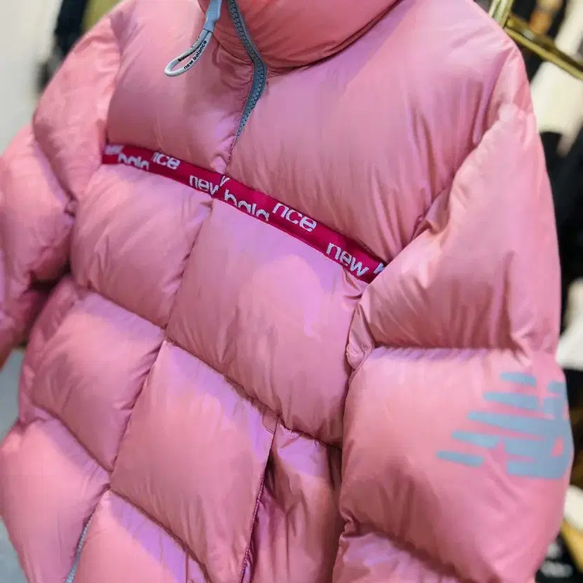 New Balance Silver/Black Padded Jacket 100 Size for Women thumbnail 4