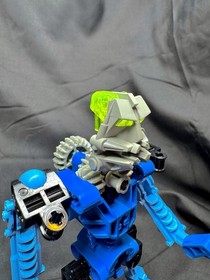 LEGO Bionicle Gali 8533 - 100% Complete All 35 Pieces - No Instructions - 2001