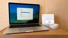 Apple MacBook Pro 13" 2022 - M2 8C CPU 10C GPU 256GB 16GB Silver - Very Good