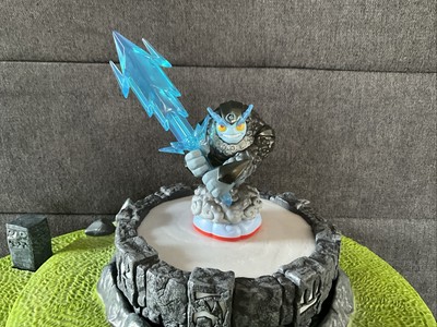 Skylanders Trap Team Thunderbolt - PS3, PS4, Wii, Wii-U, Xbox 360, Xbox One