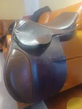 15" Beval Close Contact Saddle