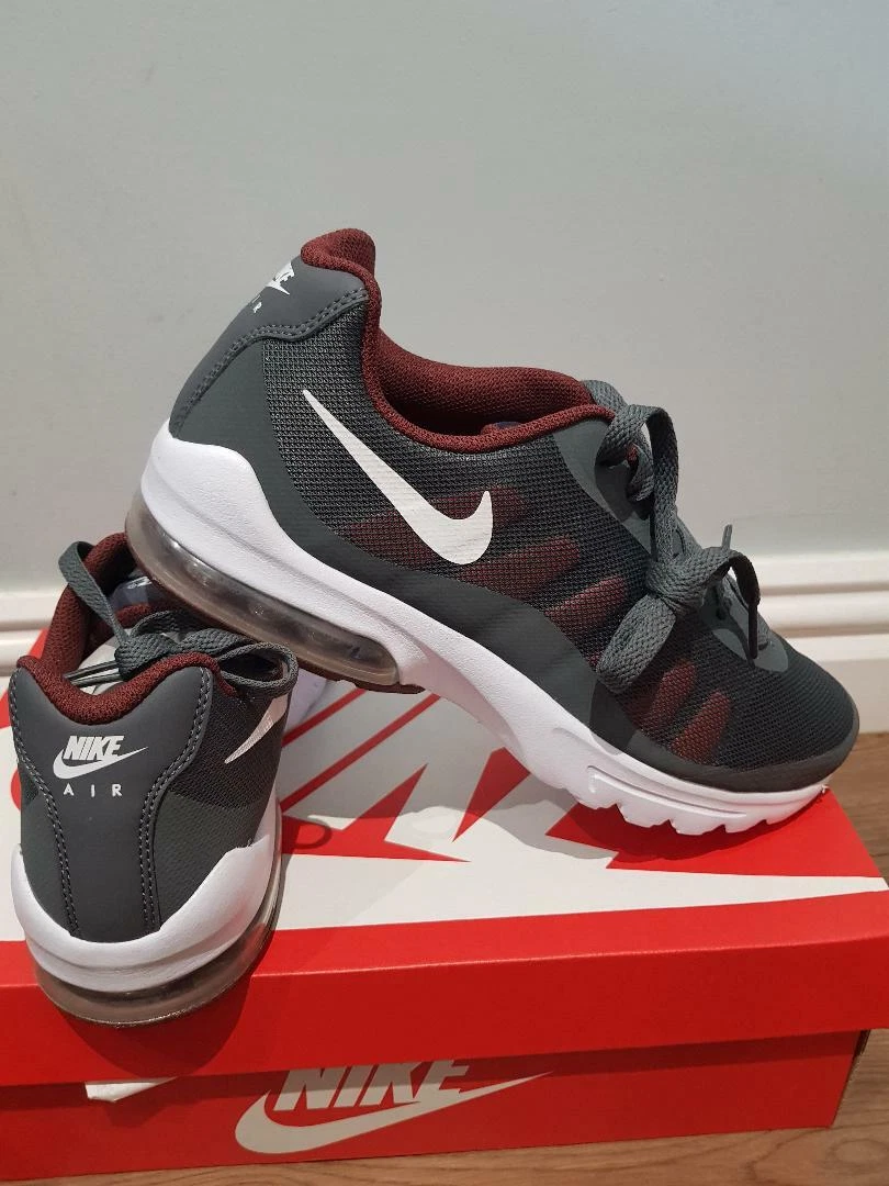 NIKE AIR MAX INVIGOR GS UK 6 EU 40 US 7Y GREY DULL RED 749572 014