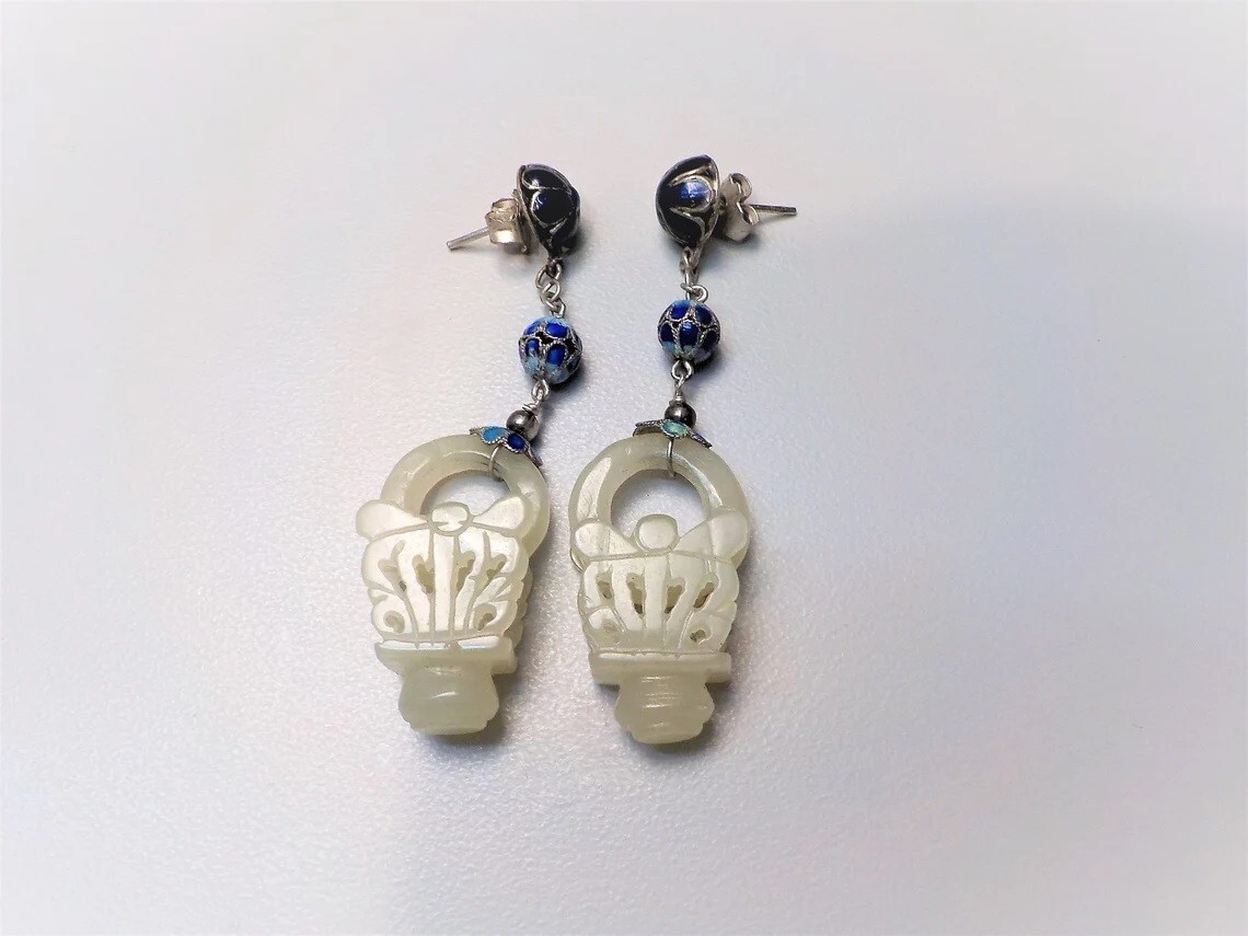 Chinese Mutton Fat Nephrite Jade Devil's Work Wed… - image 3