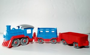 green toys train
