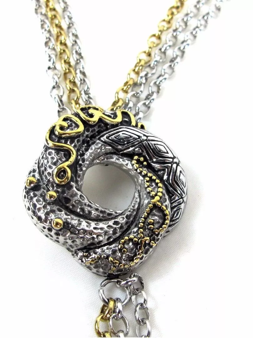 007 Algerian Loveknot Necklace Vesper Lynd Casino Royale Bond girl love knot
