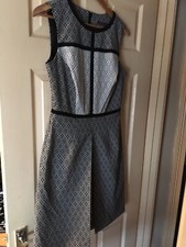 Womens M&S Geometric Print Sleveless A Line Dress. Size 10