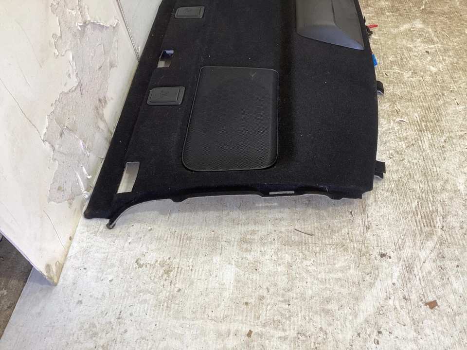 2015-2017 Toyota Camry Rear Deck Speaker Cover W/ 3rd Stop light 64330-06640 OEM Foto 2 de 4