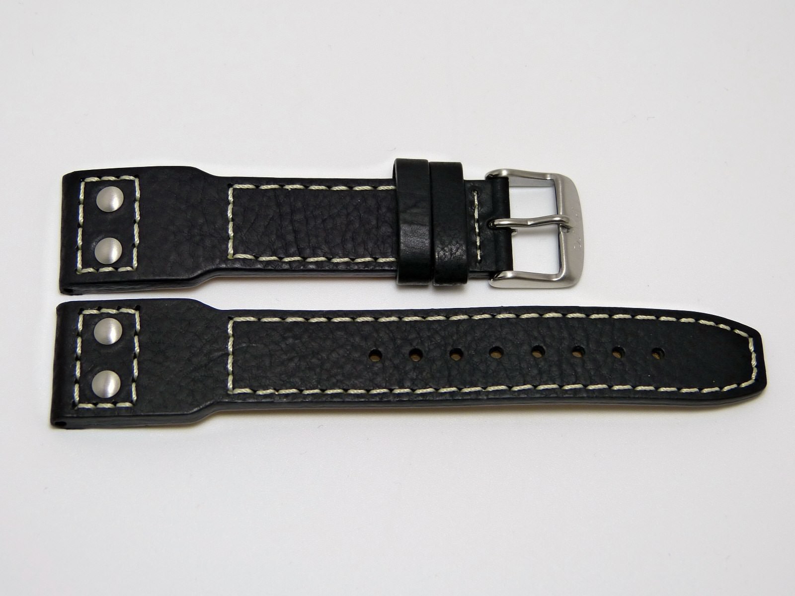 Bracelet montre Flieger cuir noir 22mm pour le style aviateur au quotidien