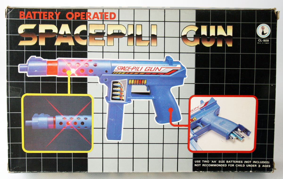 RARE VINTAGE 90'S SPACEPILI GUN 13