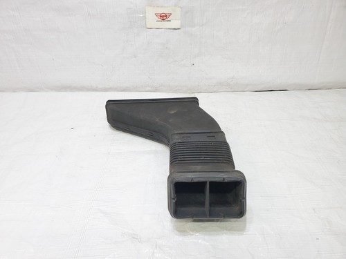 2016-2020 Kia Sorento Rear Air Cleaner Intake Air Duct OEM 28210-C5100 - Picture 3 of 5