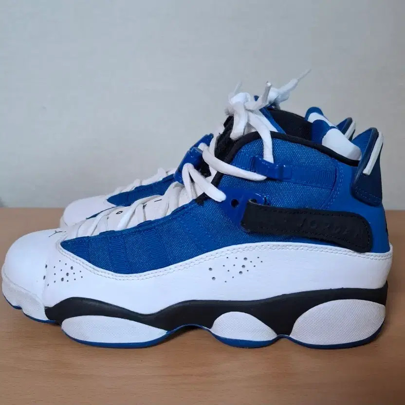 Nike Air Jordan 6 Lennox Sneakers - 240 Size, Lightly Used thumbnail 3