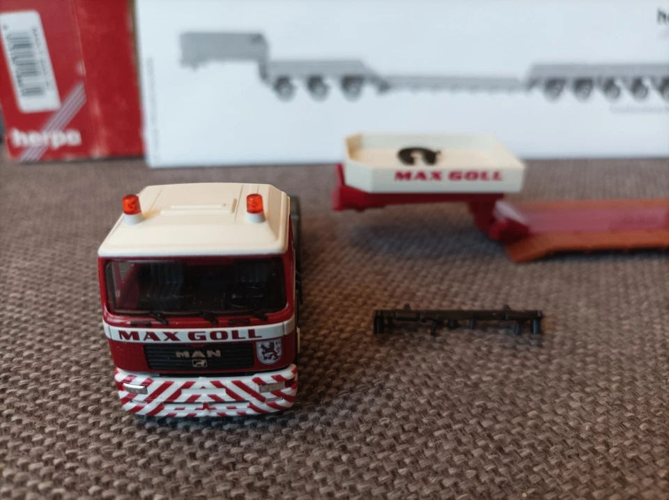 Herpa H0 1:87 in OVP - 146814 MAN F 2000 Evo Tieflade-Sattelzug "Max Goll" - Bild 3 von 4