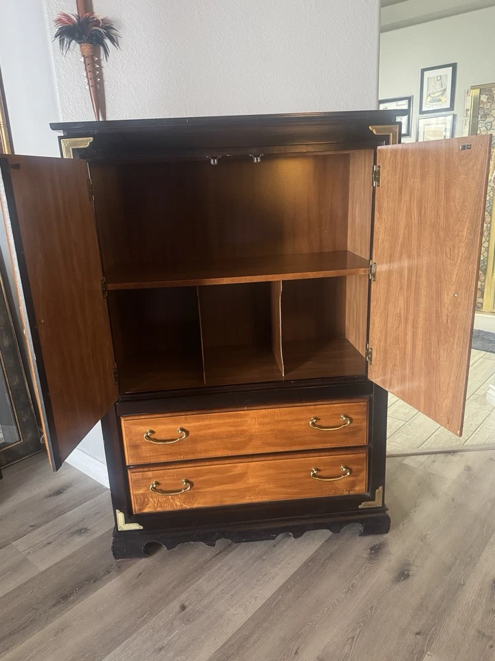 Modern Chinoiserie Style Wardrobe Armoire. Asian Motifs Hand Painted 56”x38”x18” - Image 2 of 4