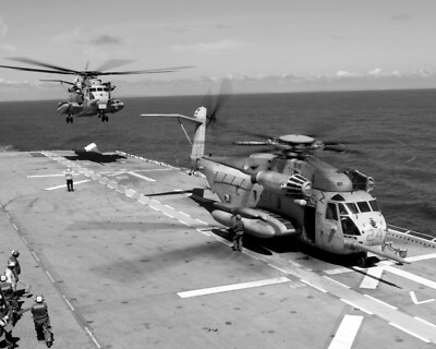 CH-53 Sea Stallion Helicopter 2011 Photo Marines Landing USS Essex LHD-2 8X10