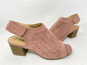 mauve closed toe heels