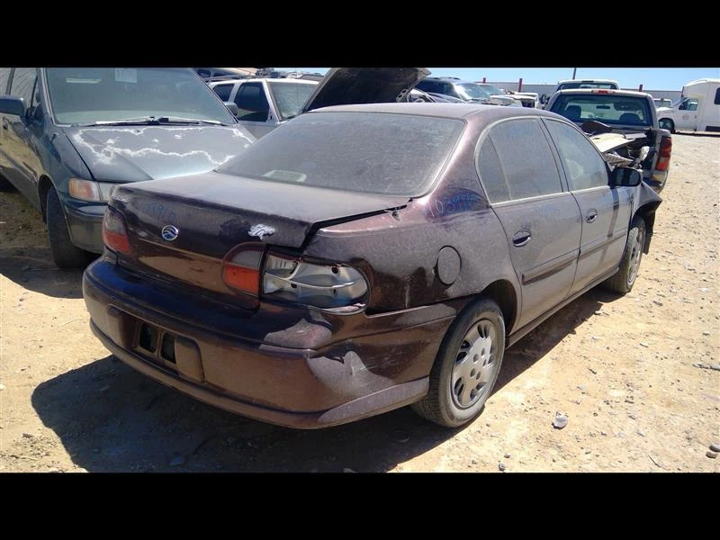 二手后右下控制臂后部适合:1999 雪佛兰迈锐宝 VIN N 4 — 第 3/4 张图片