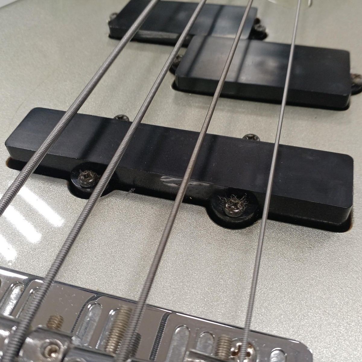 Greco PXB-400 Silver Electric Bass Guitar Used Product Shipping
