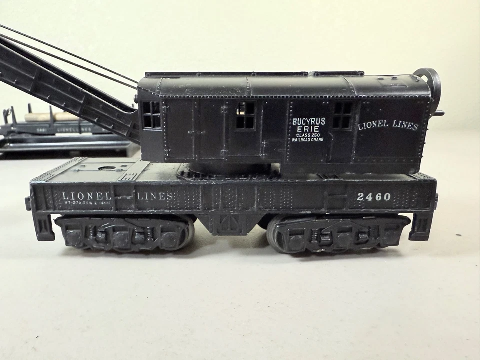 LOT: Vintage Lionel Dump Car 3469 - 3451 -3461 & Crane Car 2460 & Bin 160 - Image 2 of 4